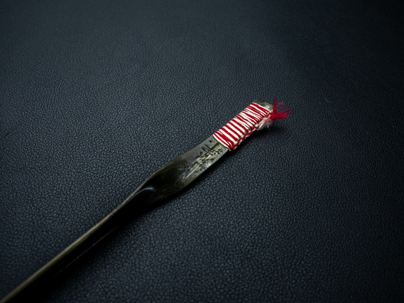 刀匠 高羽弘宗 作 紙刀 (赤・白糸巻き柄) Swordsmith Takaba