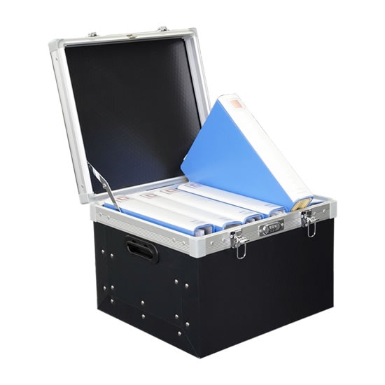 コンタックスCONTAX RTSⅡ＋ヤシカ MEDICAL100＋鍵付きケース