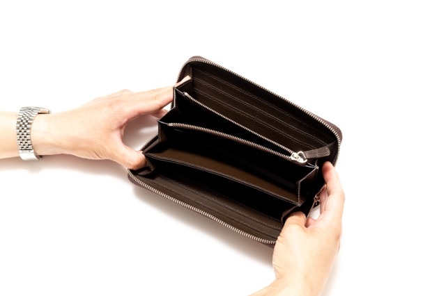 クロコダイル ラウンドファスナー長財布　ブラウン