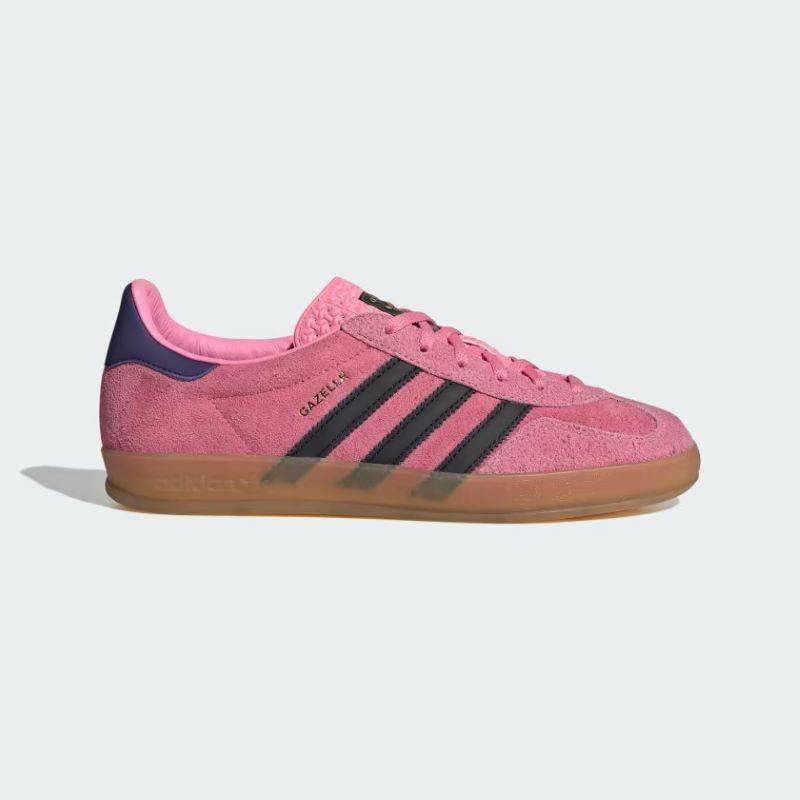 adidas C/O GAZELLE INDOOR W IE7002 ブリスピンク/コアブラック/カレッジパープル