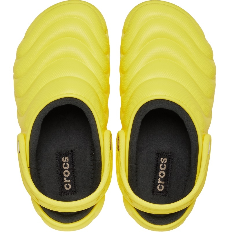 crocs 24HO CLASSIC LINED OVERPUFF CLOG Cyber Yellow 210059-77J
