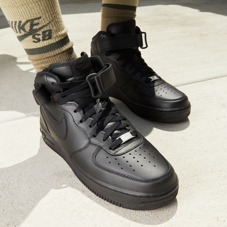 NIKE C/O NIKE AIR FORCE 1 MID '07 ブラック/ブラック CW2289-001