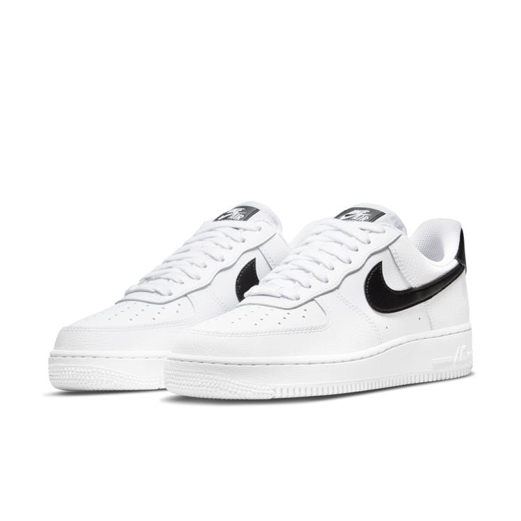 NIKE C/O NIKE WMNS AIR FORCE 1 '07 ホワイト/ブラック/ホワイト/ホワイト DD8959-103