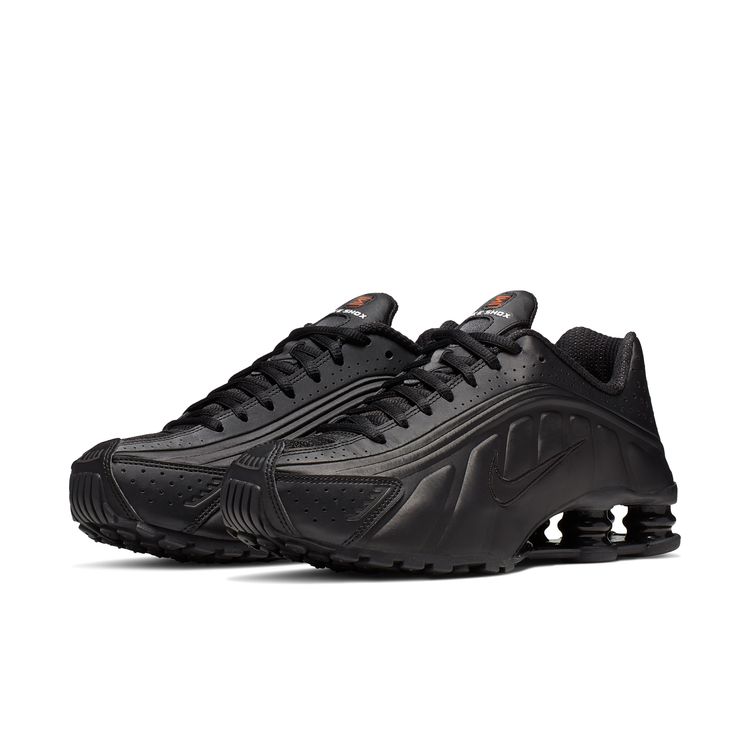 NIKE C/O NIKE W SHOX R4 ブラック/ブラック-ブラック-マックスオレンジ AR3565-004