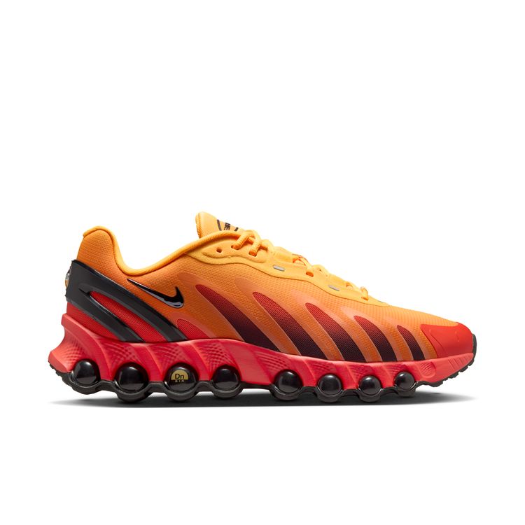 セール30%OFF】NIKE SU25 4/3 NIKE AIR MAX DN8 チームオレンジ