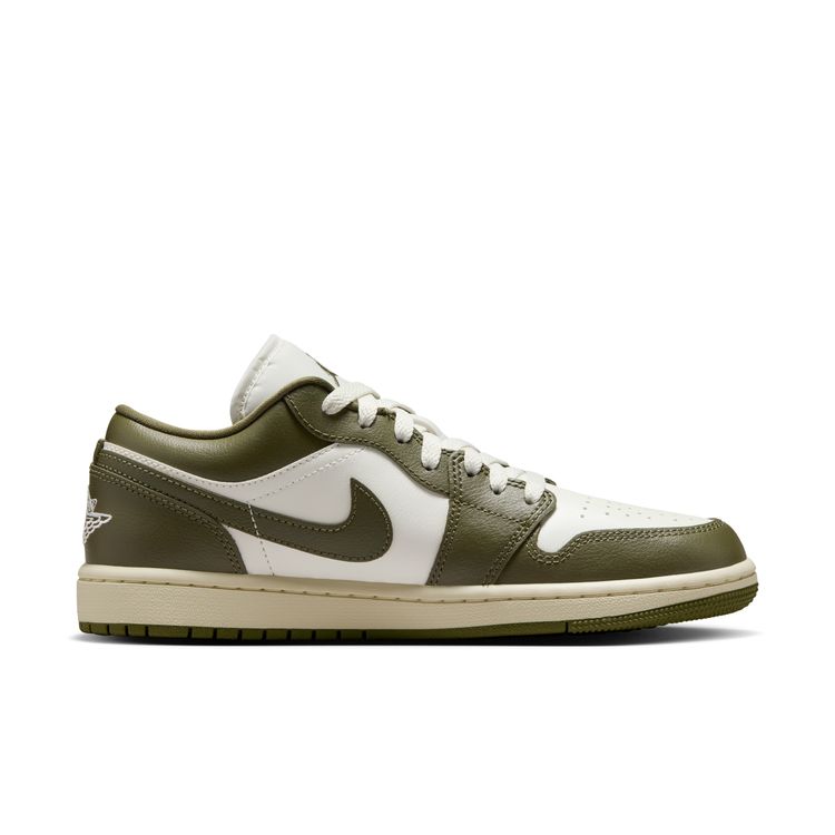 【セール30%OFF】JORDAN BRAND SU25 WMNS AIR JORDAN 1 LOW セイル/ミディアムオリーブ-ココナッツミルク DC0774-122