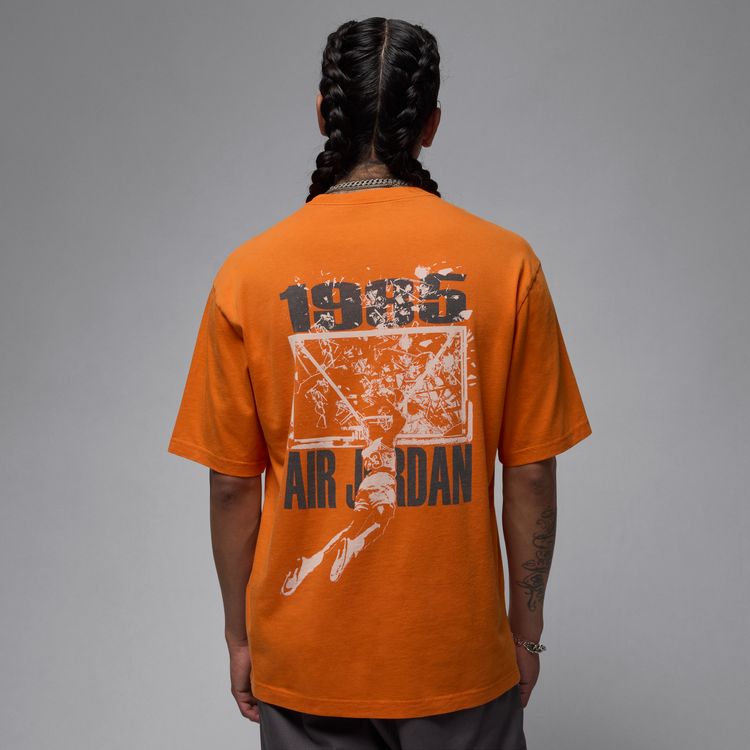 JORDAN BRAND FA25 7/12 JORDAN BRK SBB OVSZ GFX S/S CRW