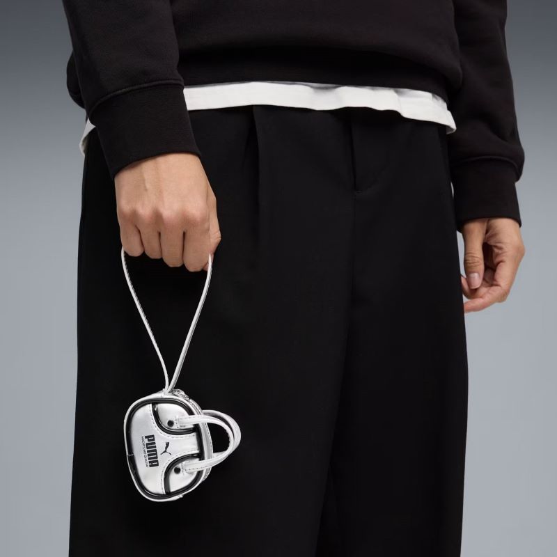 ♢﻿新品♢﻿ジュビロ磐田 Puma 水色 9番 タグ付き PUMA｜プーマに関する記事一覧 | ページ 2 | サッカーショップ