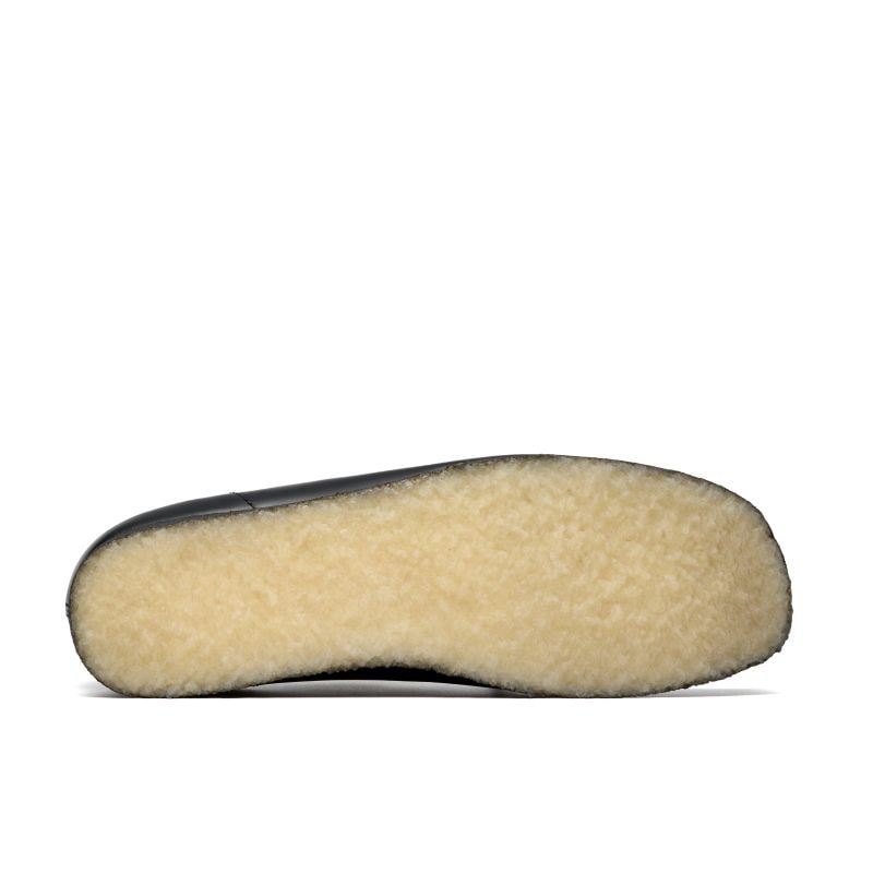 Clarks AW25 M Wallabee Black HiShine Leather 26183780