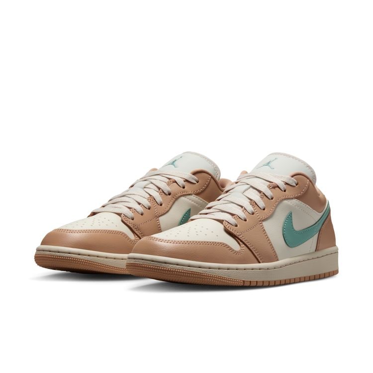 JORDAN BRAND FA25 WMNS AIR JORDAN 1 LOW ライトオールウッドブラン/キャノン‐ヘンプ DC0774-130