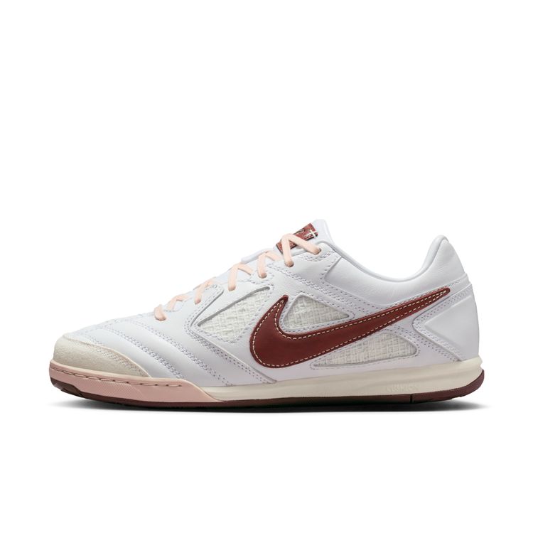 NIKE HO25 NIKE GATO ホワイト/ダークポニー-ソフトパール-ダークスモークグレー IM6669-120