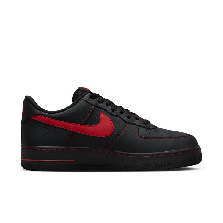 NIKE HO25 NIKE AIR FORCE 1 '07 LV8 ブラック/ユニバーシティレッド-ブラック-ブラック HQ2037-005