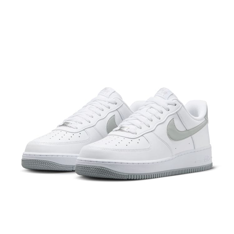 セール30%OFF】NIKE SU25 NIKE AIR FORCE 1 '07 ホワイト/ライト