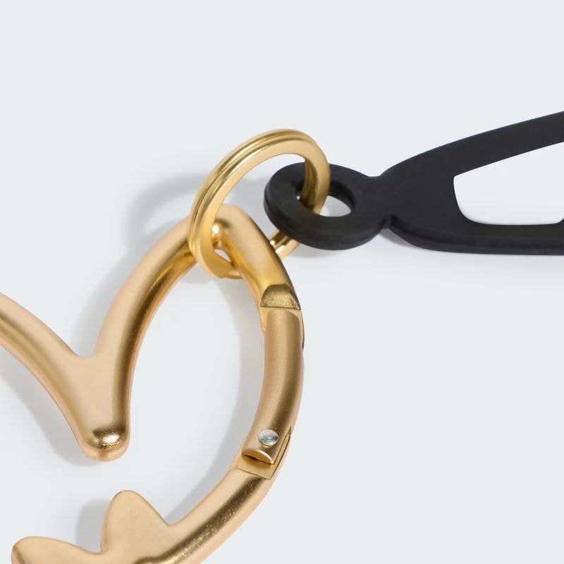 【アディダスオリジナルス/キーチェーン】adidas 26Q1 KEY CHAIN ゴールドメタリック/セミルシッドレッド/ブルー KE2334