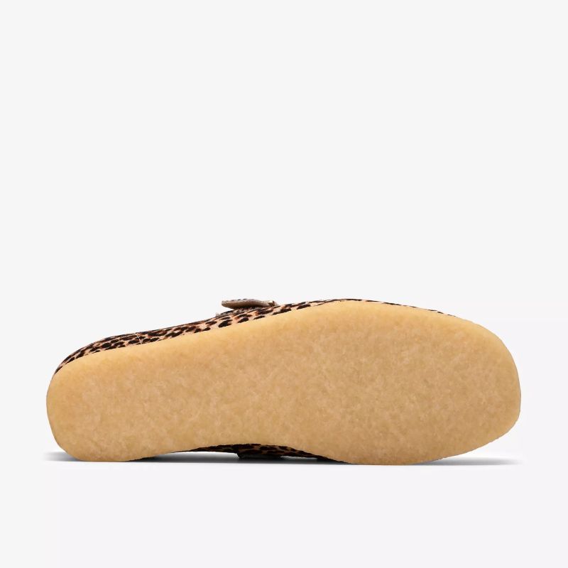 Clarks SS26 W Wallabee T Bar Leopard Print 26185594