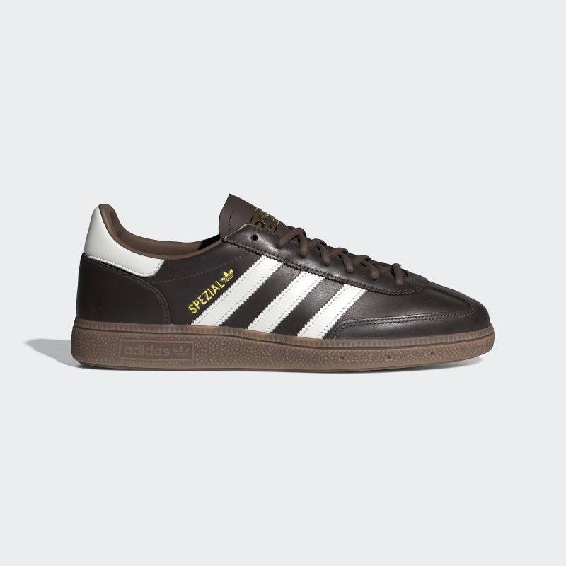 adidas 26Q2 adidas HANDBALL SPEZIAL ブラウン/コアホワイト/アースストラータ KI8581