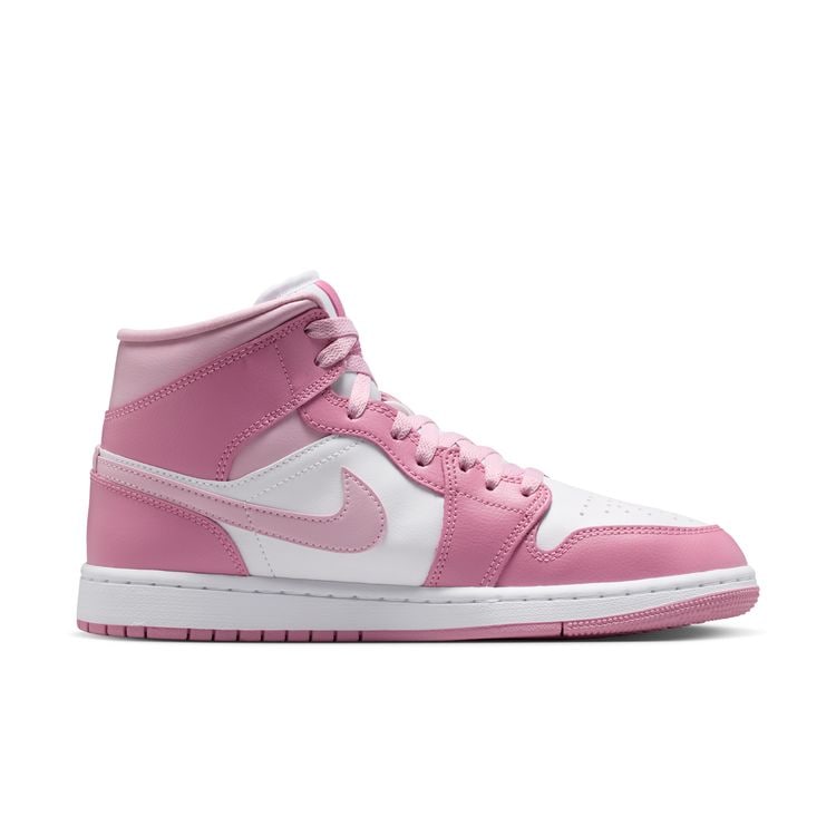 JORDAN BRAND SU26 WMNS AIR JORDAN 1 MID エレメンタルピンク/セイル-アイスドカーマイン BQ6472-605