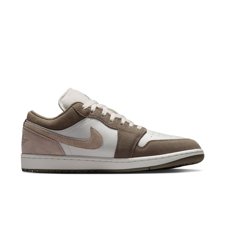 JORDAN BRAND SU26 AIR JORDAN 1 LOW オリーブグレー/エニグマストーン-サミットホワイト 553558-046