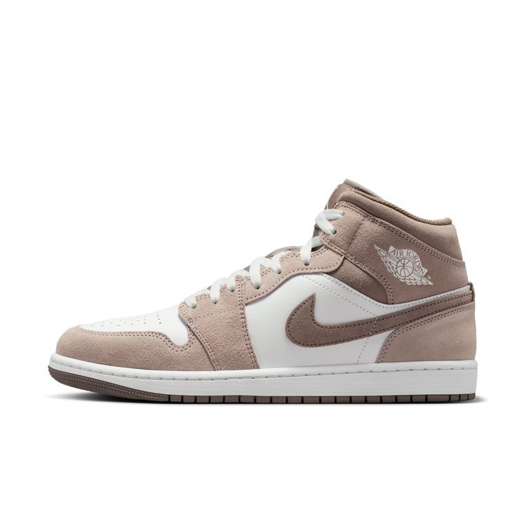 JORDAN BRAND SU26 AIR JORDAN 1MID エニグマストーン/オリーブグレー-サミットホワイト DQ8426-003