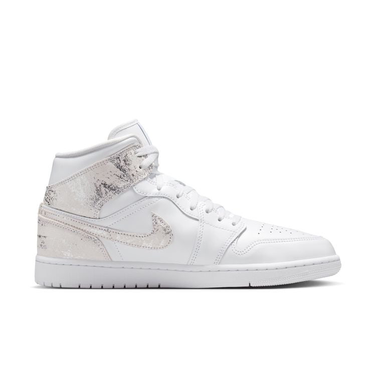 JORDAN BRAND SU26 AIR JORDAN 1 MID SE ホワイト/フィールドシルバー-ホワイト-ホワイト IR2271-100