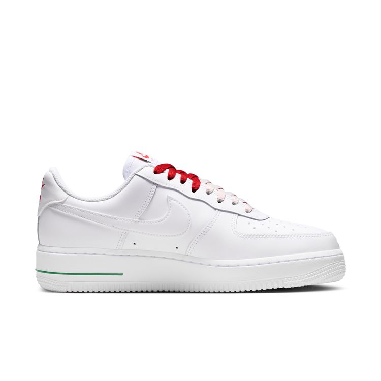 NIKE SU26 NIKE WMNS AIR FORCE 1 '07 SE ホワイト/ホワイト-スポーツレッド-パイングリーン IF0498-100