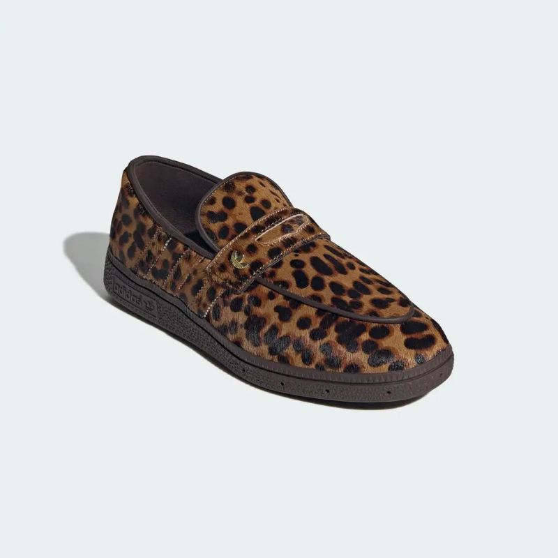 adidas 26Q2 2/20 adidas HANDBALL SPEZIAL LOAFER W サプライヤーカラー/コアブラック/ダークブラウン KJ2526