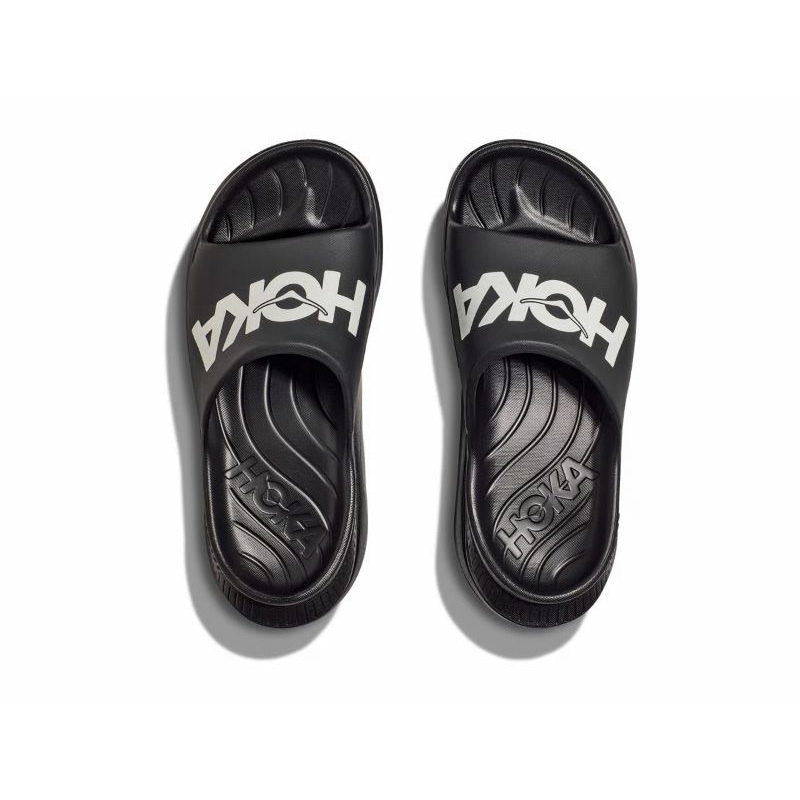 HOKA F26 7/1 U ORA ATHLETIC SLIDE BLACK / WHITE 1155154-BWHT