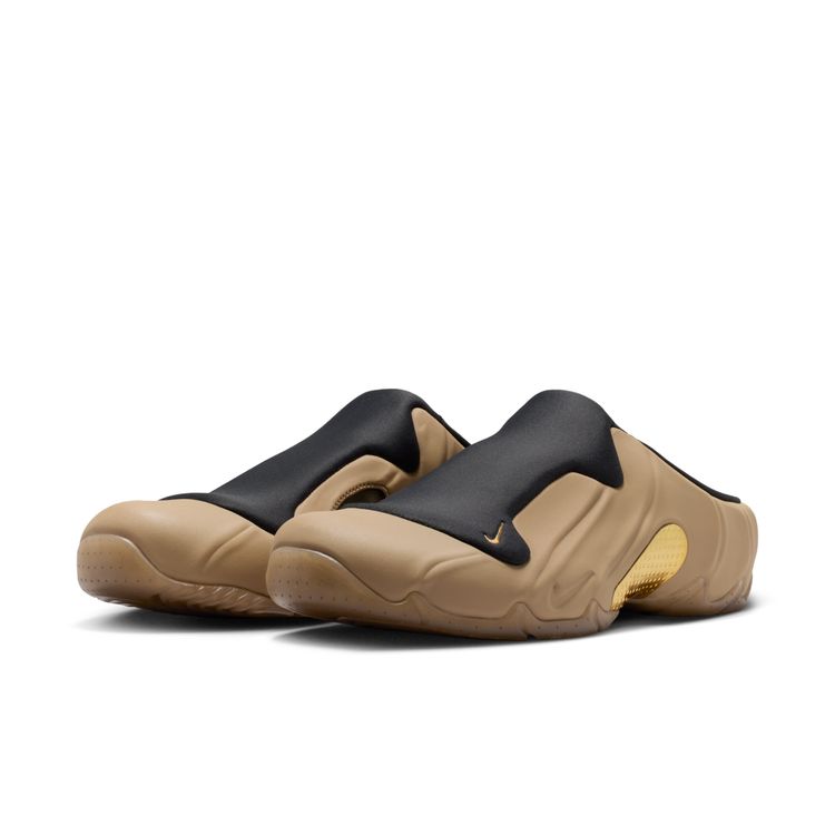 NIKE SU26 NIKE CLOGPOSITE パラシュートベージュ/メタリックゴールド-オフノワール IR5920-297