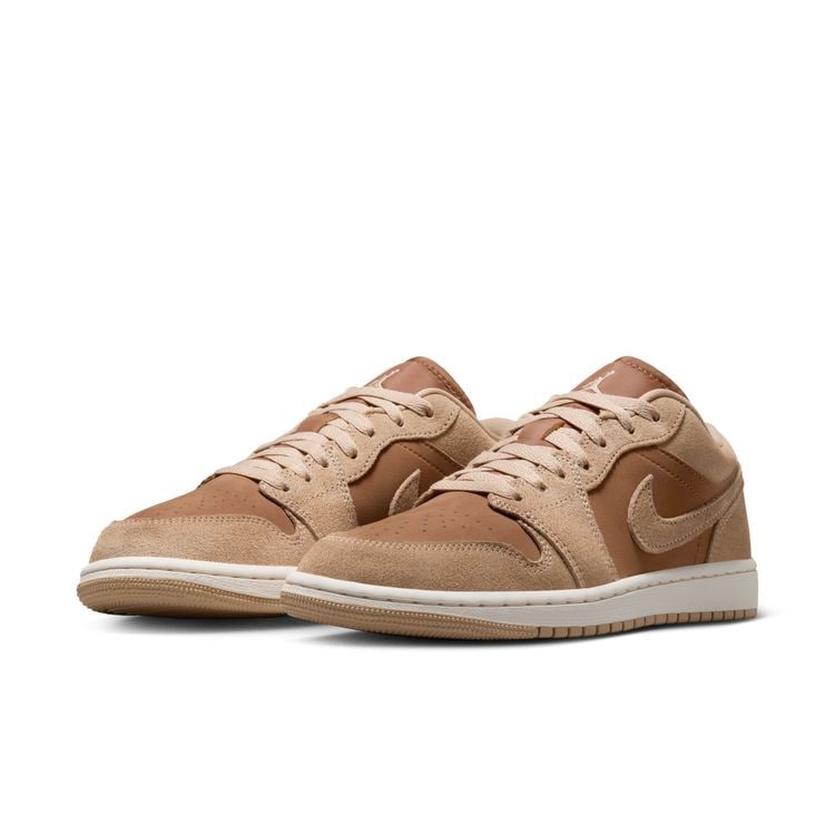 JORDAN BRAND FA26 WMNS AIR JORDAN 1 LOW レジェンドMDブラウン/ライトブリティッシュタン-チョーク DC0774-205