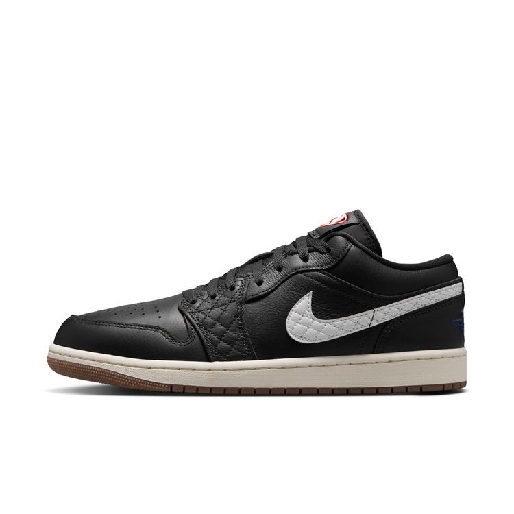 JORDAN BRAND FA26 AIR JORDAN 1 LOW SE オフノワール/セイル-ユニバーシティレッド-ゲームロイヤル IO2047-001