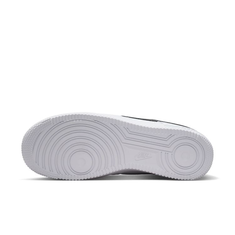 NIKE FA26 NIKE WMNS AIR FORCE 1 '07 SE ホワイト/ブラック-メタリックシルバー IV5102-101