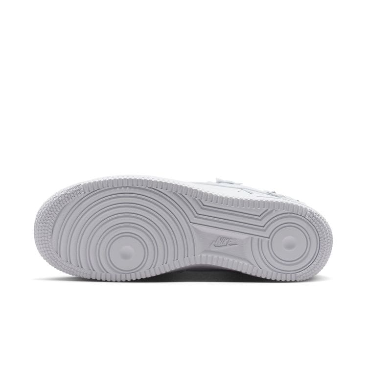 NIKE FA26 NIKE WMNS AIR FORCE 1 '07 ホワイト/ホワイト-ウルフグレー-メタリックシルバー IR8637-100