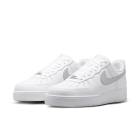 NIKE FA26 NIKE AIR FORCE 1 '07 ホワイト/メタリックシルバー FJ4146-134