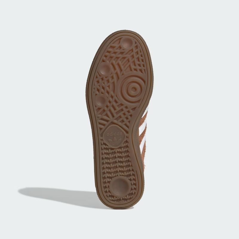 adidas 26Q3 7/15 adidas HANDBALL SPEZIAL W サプライヤーカラー/フットウェアホワイト/ガム KK4932