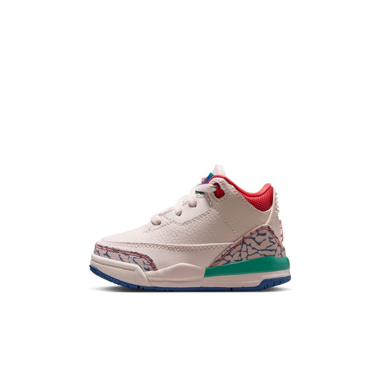 JORDAN BRAND FA26 8/8 JORDAN 3 RETRO TD チョーク/トラックレッド-トゥルーブルー-キネティックグリーン IO2075-100