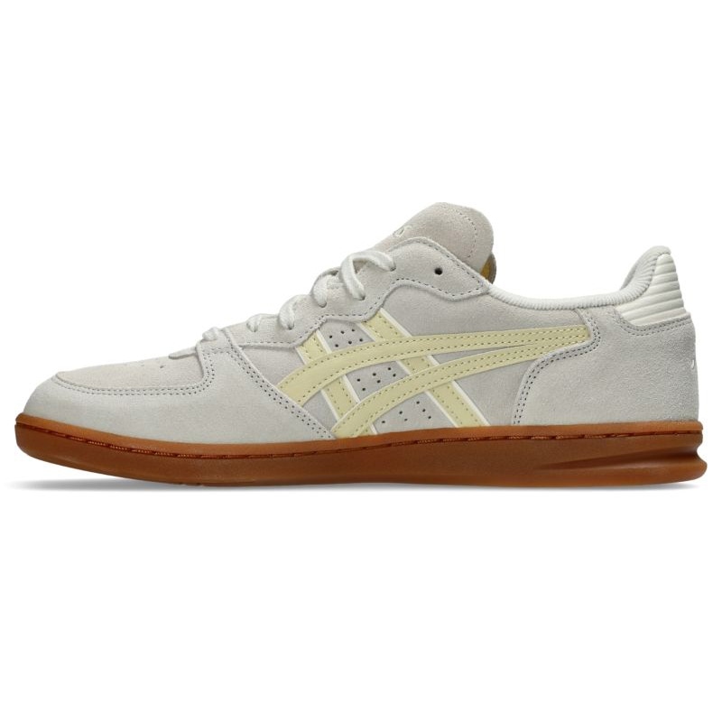 はぎータイヤ（商品説明をお読みいただけますと幸いです） asics AW26 9/3 SKYHAND OG CREAM/BEESWAX 1203A452-100｜アメ横老舗