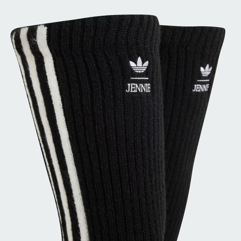 adidas 26Q4 9/1 ADILUNA S2 x JENNIE LEG WARMERS ブラック/ホワイト LD4843