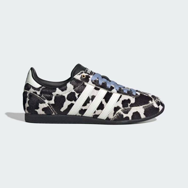 adidas 26Q4 10/1 adidas JAPAN W コアブラック/クリームホワイト/ゴールドメタリック KK2674