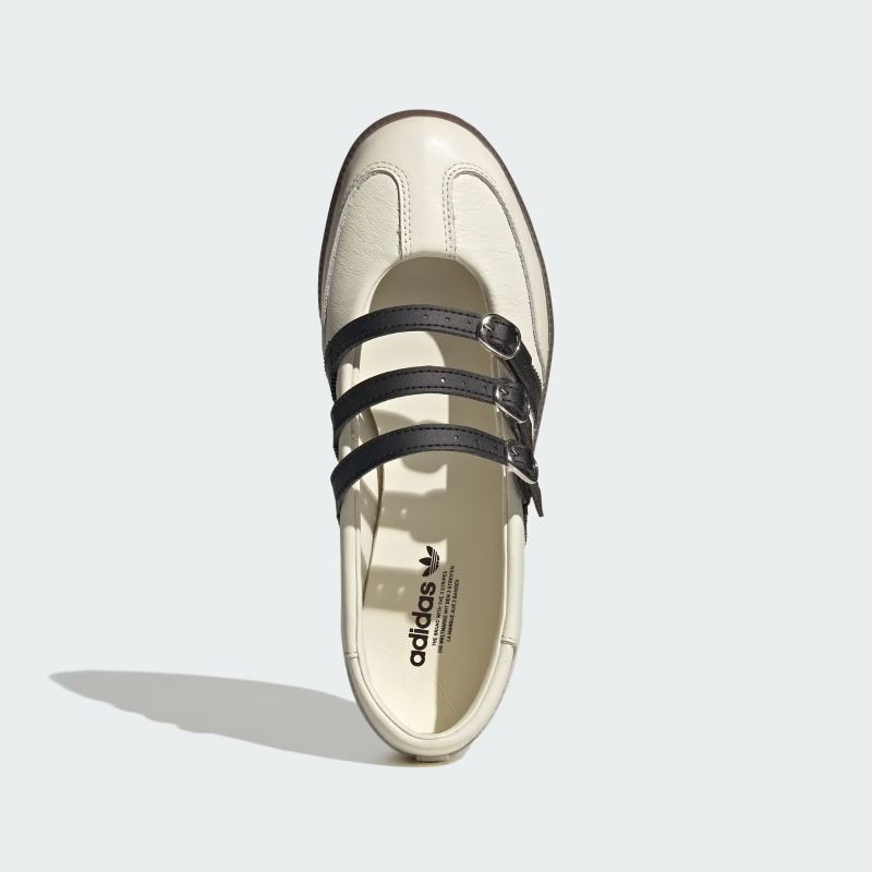 adidas 26Q4 adidas SAMBA BALLET W オフホワイト/コアブラック/ガム LC5443