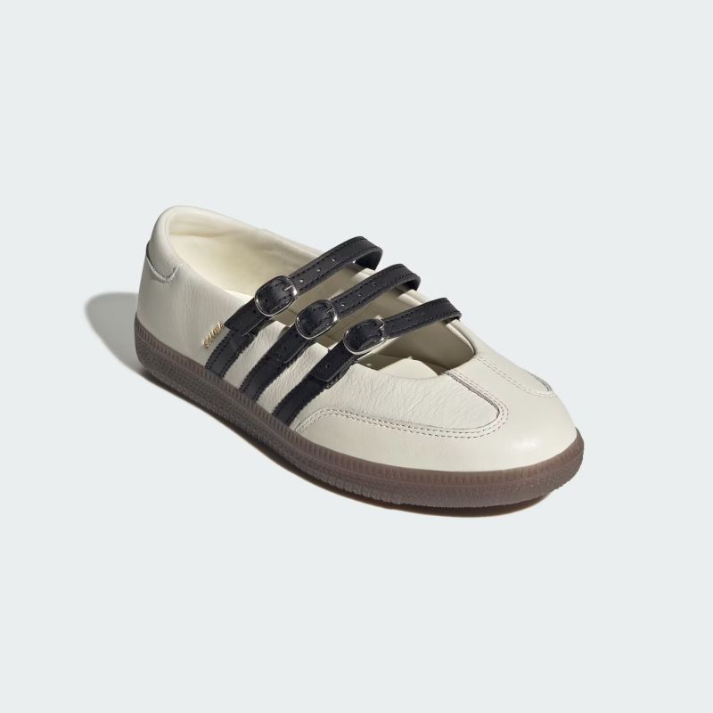 adidas 26Q4 adidas SAMBA BALLET W オフホワイト/コアブラック/ガム LC5443