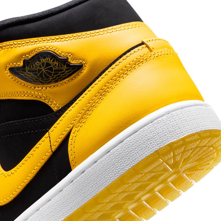 セール30%OFF】JORDAN BRAND SU25 AIR JORDAN 1 MID SE ブラック