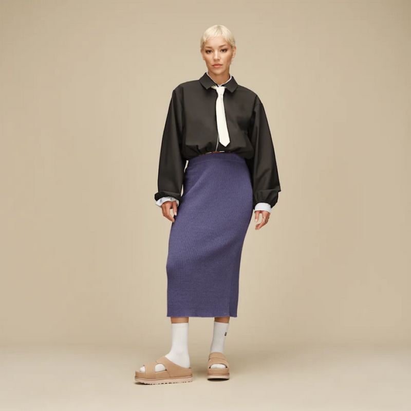 UGG S26 2/2 W GOLDENSTAR HI CUTOUT SLIDE SAND 1175132-SAN