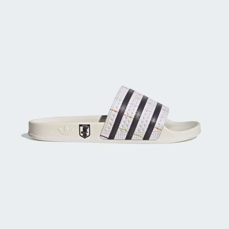 adidas 26Q3 adidas TREFOIL SLIDE JFA オフホワイト/コアブラック
