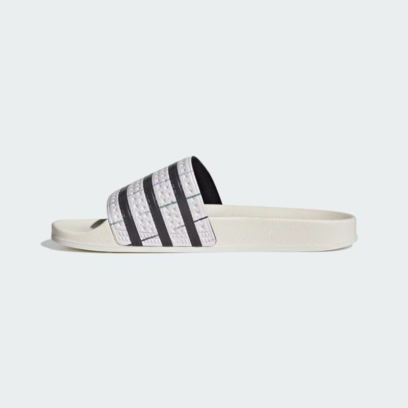 adidas 26Q3 adidas TREFOIL SLIDE JFA オフホワイト/コアブラック/オフホワイト KZ9400