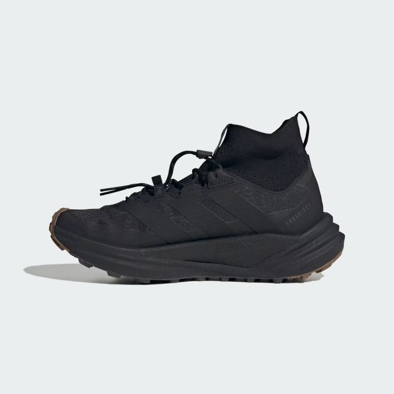 adidas 26Q3 adidas TERREX FREEHIKER 3 ULTRA GORE-TEX コアブラック/コアブラック/ブラウンオキサイド HP3481