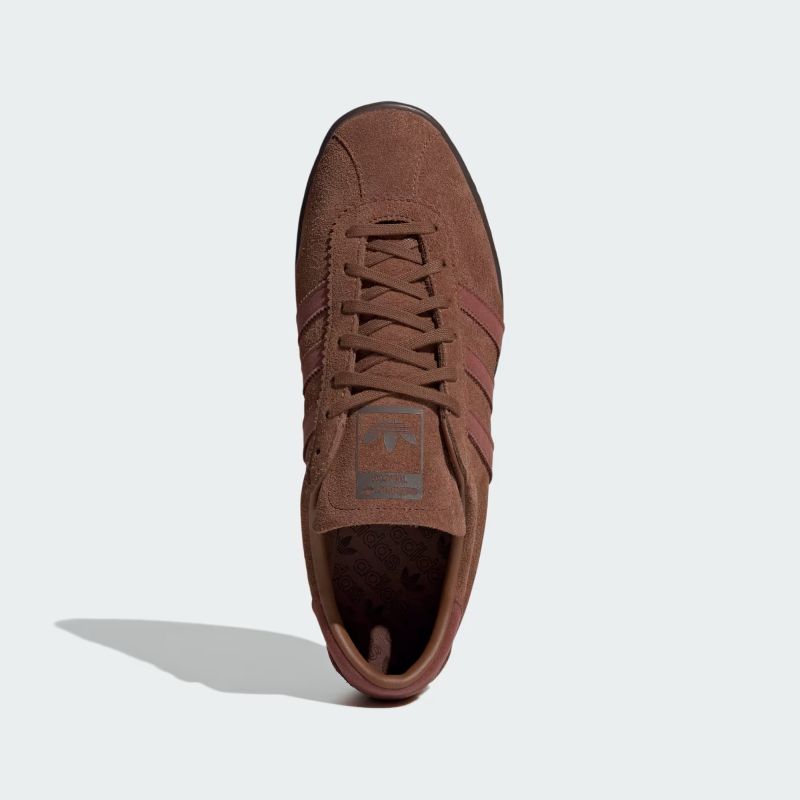 adidas 26Q3 adidas TOBACCO プリラブドブラウン/フォックスブラウン/ダークブラウン KH9634