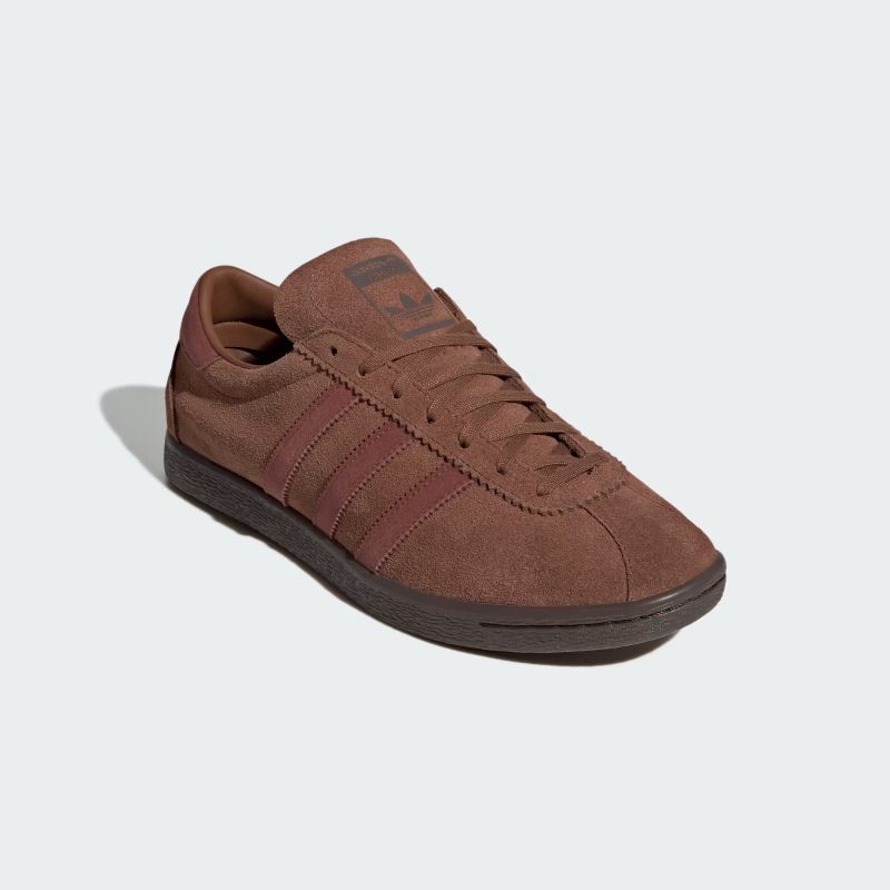 adidas 26Q3 adidas TOBACCO プリラブドブラウン/フォックスブラウン/ダークブラウン KH9634