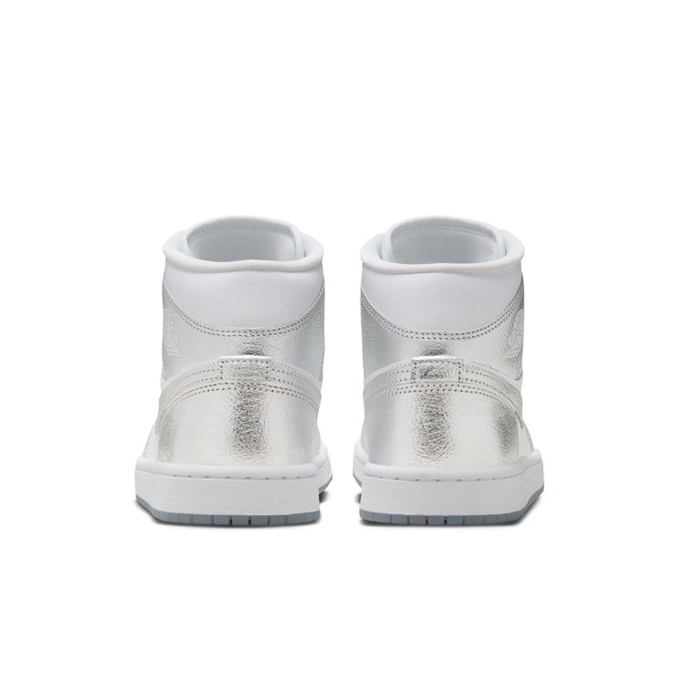 JORDAN BRAND SU26 WMNS AIR JORDAN 1 MID SE ホワイト/メタリックシルバー-ウルフグレー FN5031-100