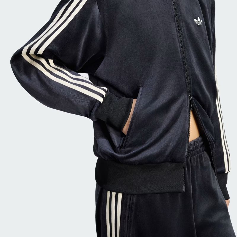 adidas 26Q3 9/25 adidas FB VELOUR TT ブラック LC8070｜アメ横老舗