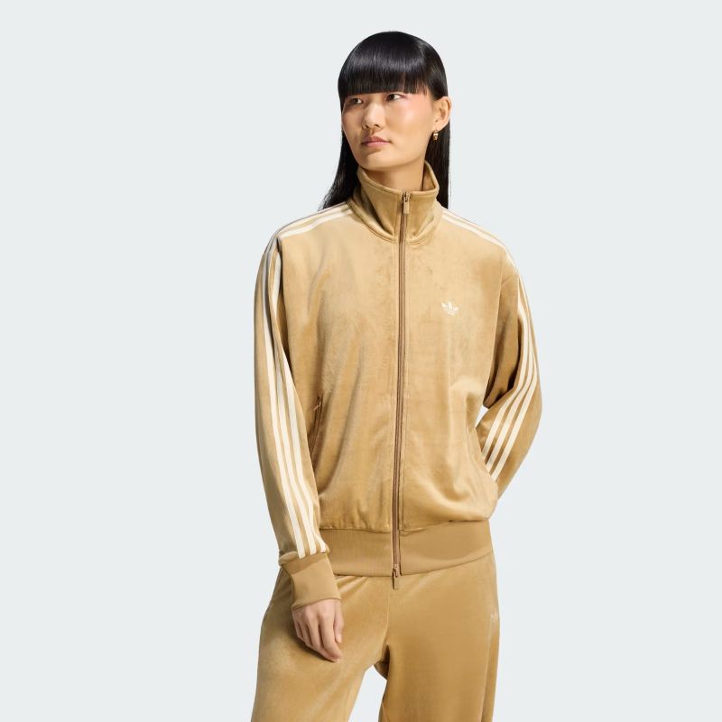 adidas 26Q3 9/25 adidas FB VELOUR TT カードボード LC8071｜アメ横